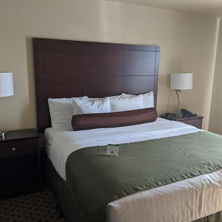 Cobblestone Inn & Suites-Winterset Luaran gambar
