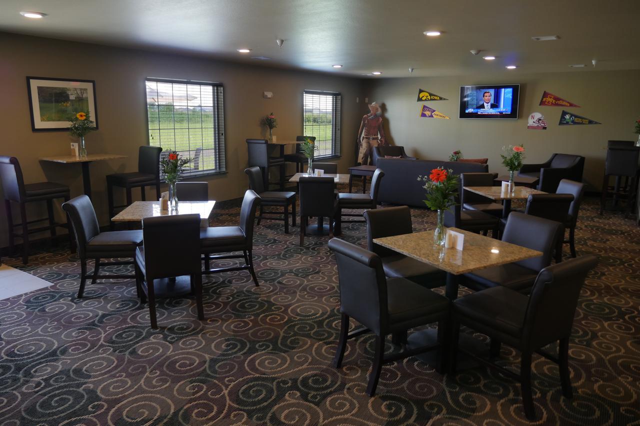 Cobblestone Inn & Suites-Winterset Luaran gambar