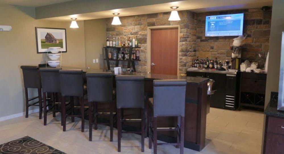 Cobblestone Inn & Suites-Winterset Luaran gambar