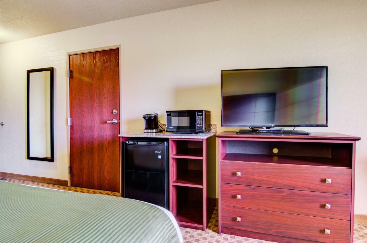 Cobblestone Inn & Suites-Winterset Luaran gambar